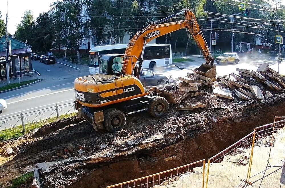 Пытался исполнить трюк на мотоцикле
