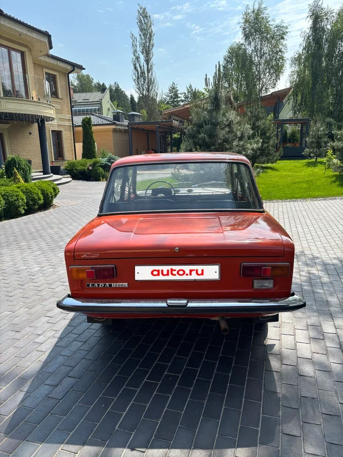 «Копейку» с «автоматом» выставили на продажу за 10 миллионов рублей