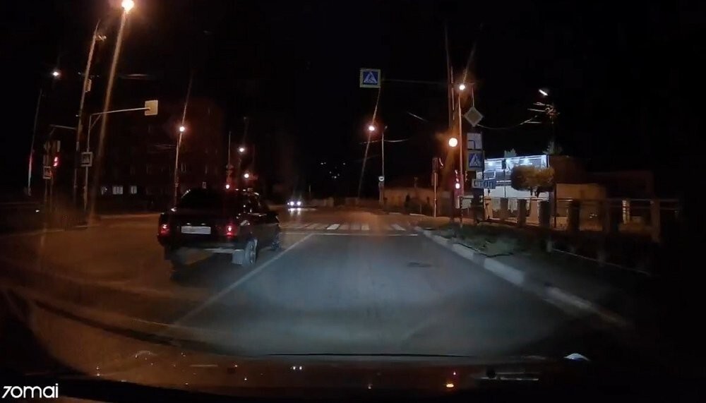 Зато на светофоре не пришлось стоять