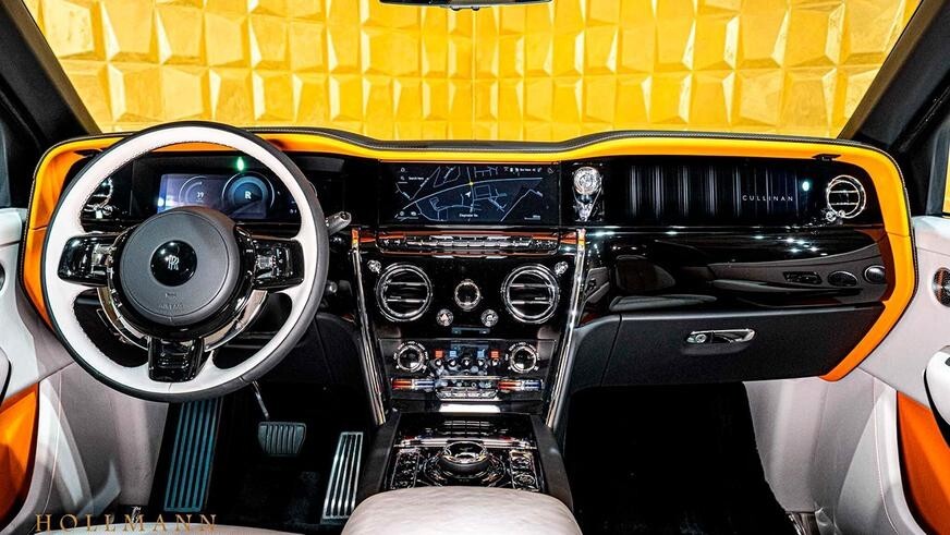 На продажу выставили очень дорогой Rolls-Royce Cullinan от Mansory