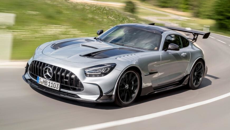Столько разговоров об экологии и электродвигателях было... и вот в AMG уже работают над новым V8