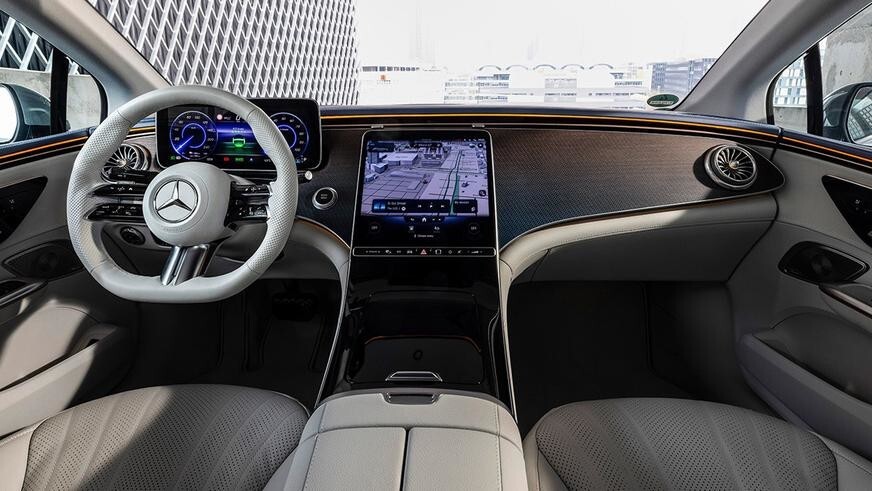 Электромобили Mercedes-Benz EQE оказались почти никому не нужны