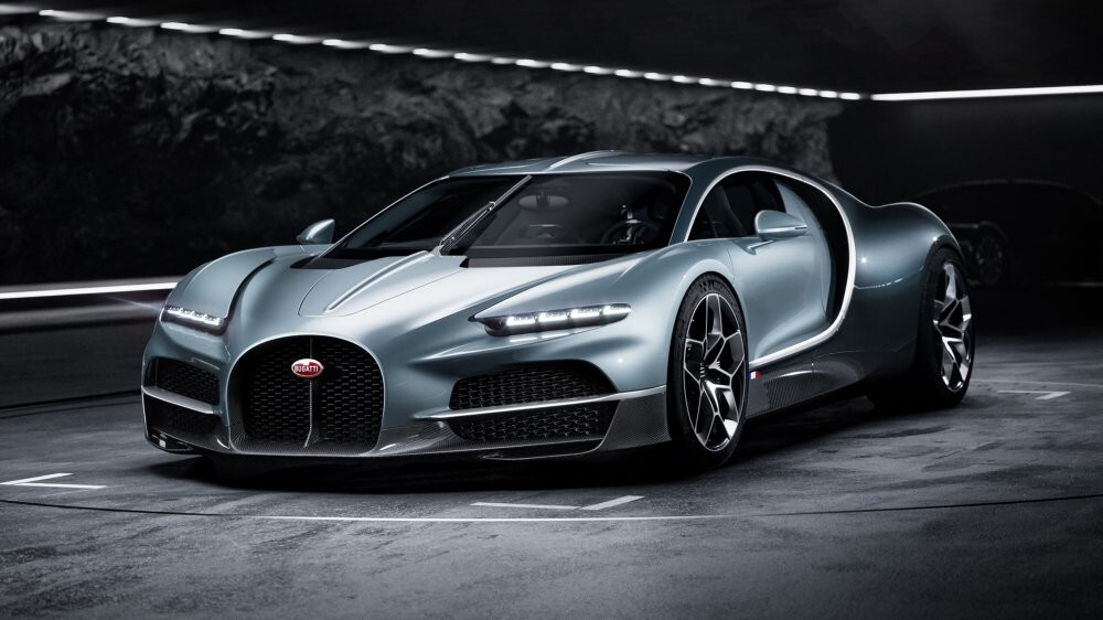 Глава Bugatti объяснил, почему не видит смысла в гибридах с турбомоторами