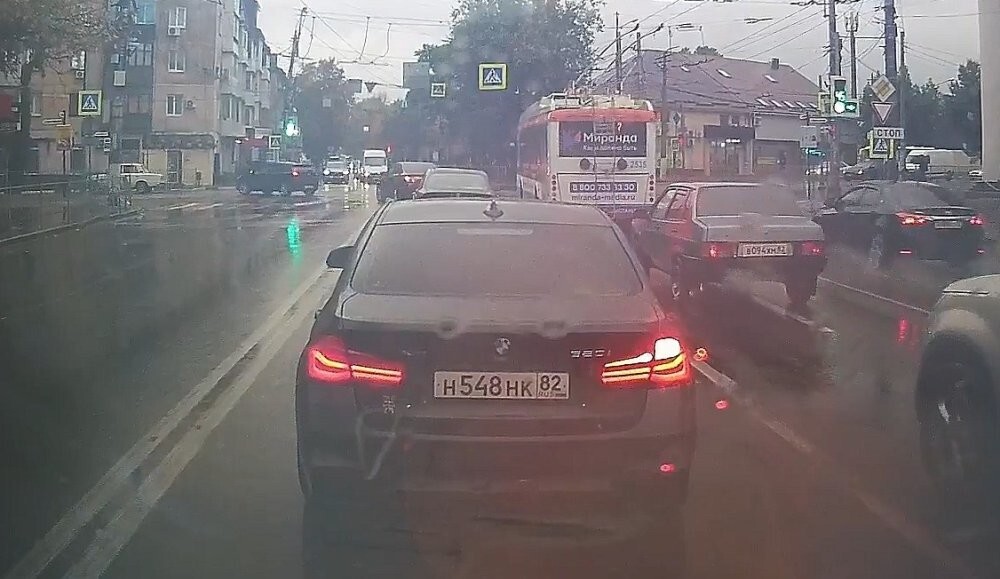 Для водителей BMW в аду точно должен быть отдельный котёл