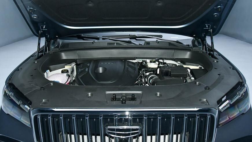 В Китае начались продажи обновлённых Geely Monjaro и Preface