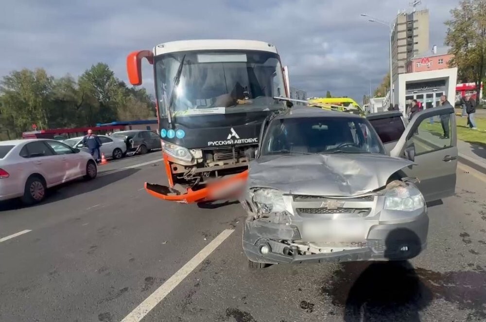 Массовое ДТП в Нижнем Новгороде из-за отказа тормозов у автобуса