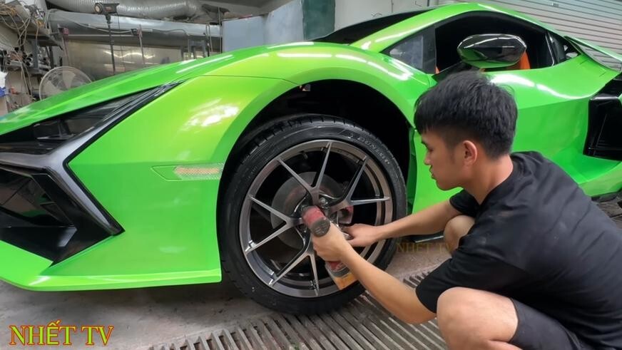 Во Вьетнаме сделали реплику Lamborghini из старого Nissan