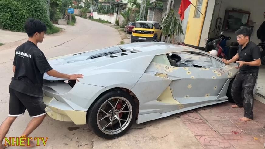 Во Вьетнаме сделали реплику Lamborghini из старого Nissan