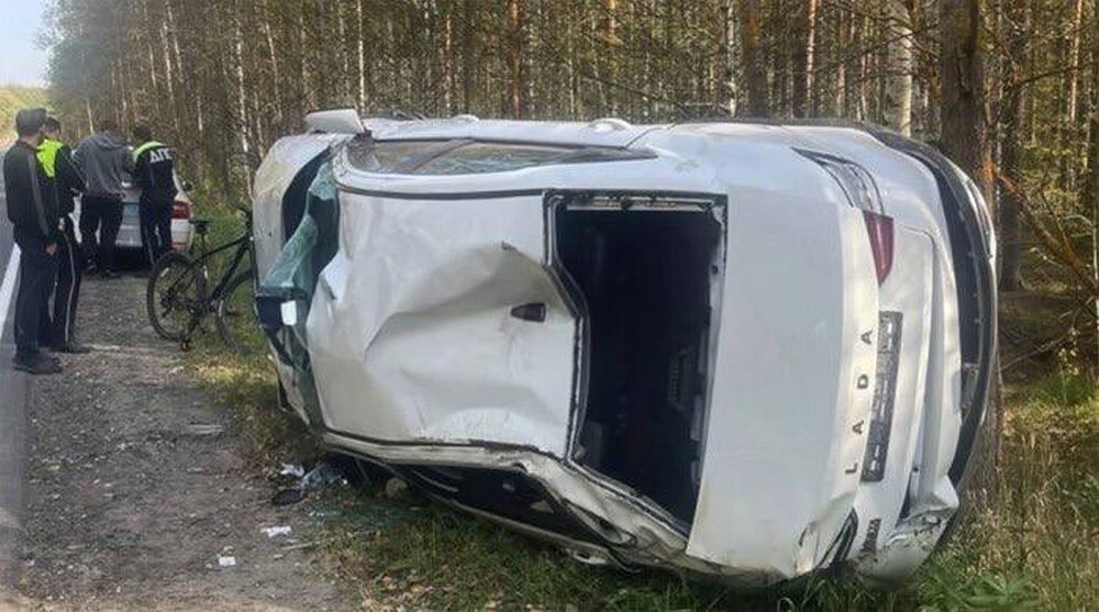 Первое ДТП из-за заклинившего руля Lada Vesta