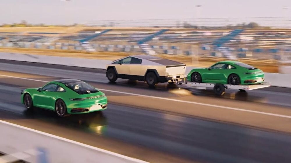 Гонка Cybertruck против Porsche 911 оказалась постановкой