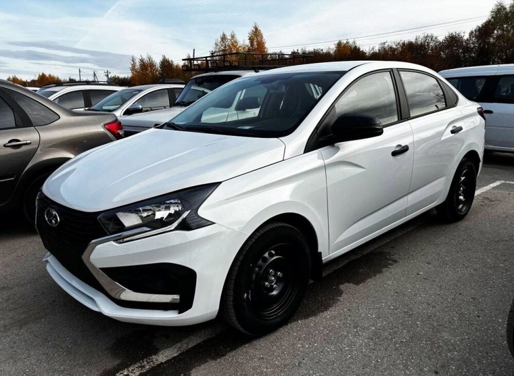 Так выглядит самая дешевая LADA Iskra в кузове седан за 1,25 млн рублей