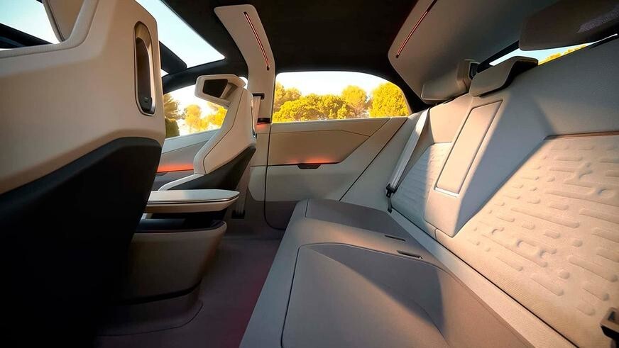 Концепт новой Toyota Corolla показали в деталях Концепт новой Toyota Corolla показали в деталях