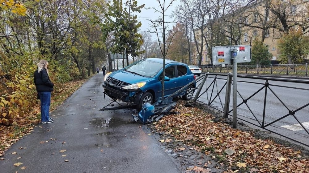 Аккуратная женщина, никого не задела