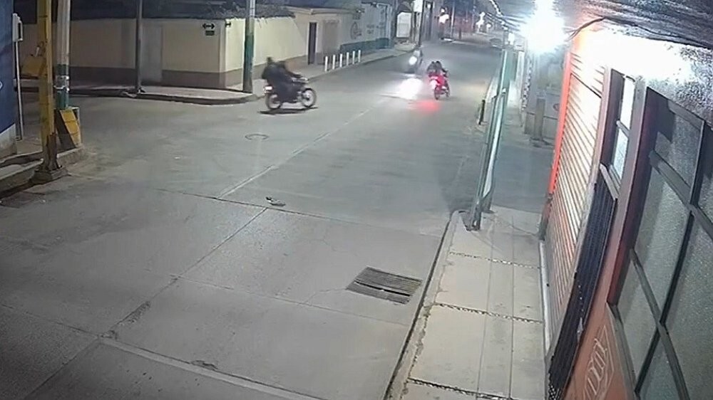 Звук как у прилёта дрона-камикадзе Звук как у прилёта дрона-камикадзе