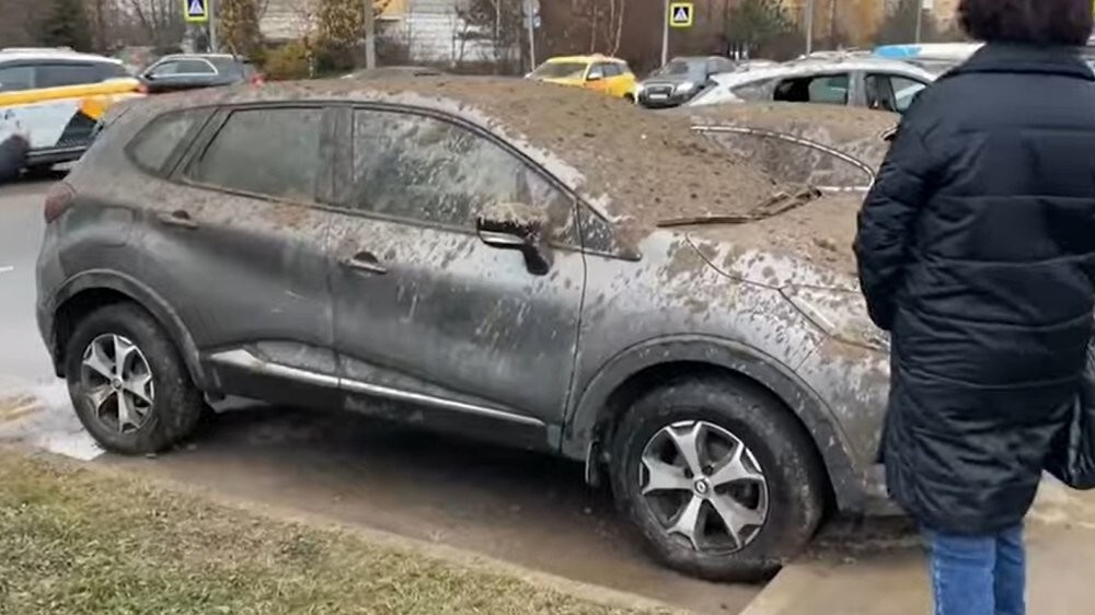 Обрушение башни «Снежкома» нанесло ущерб 140 машинам на сумму до 100 миллионов рублей