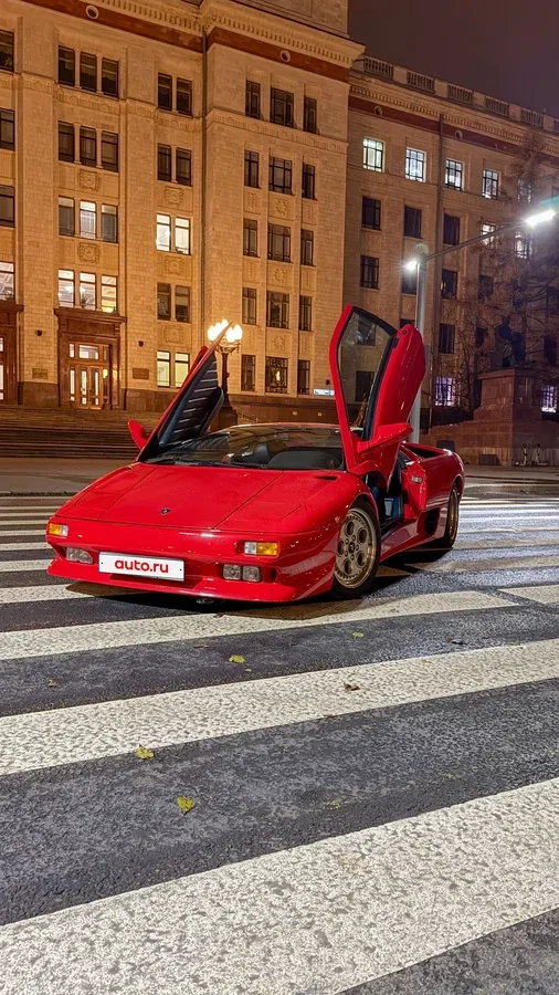 В Москве выставили на продажу почти новый 34-летний Lamborghini Diablo