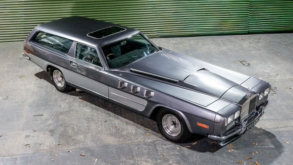 В Великобритании на продажу выставлен самодельный автомобиль, над которым работали, когда ещё выступали Битлз