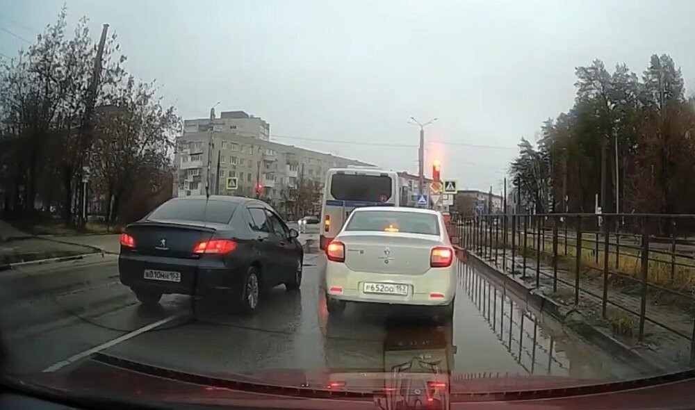 Погоня за нарушителем на полицейском автобусе