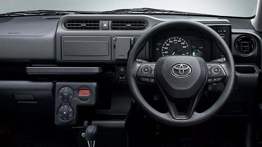 В Японии до сих пор можно приобрести новую вместительную «тойоту» за 12 000 $