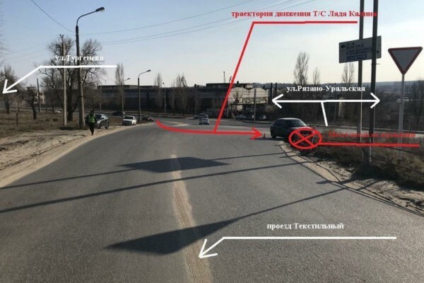 В Волгограде женщина-водитель на ходу выпрыгнула из машины из-за ожога антифризом