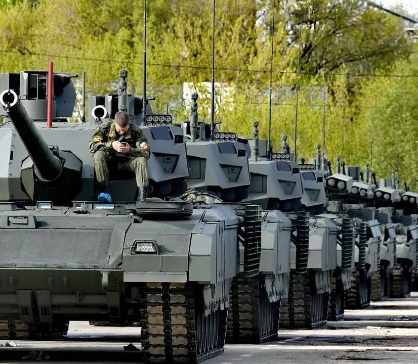 "Поджигатели планируют направить на Украину 400 с лишним танков, за это время мы произведем свыше 1600 новых танков". Президент о танковом потенциале России