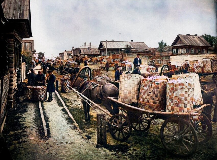 Ложкарный базар в городе Семенове.