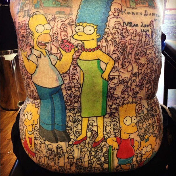 Фанат «Симпсонов» покрыл своё тело изображениями любимых персонажей