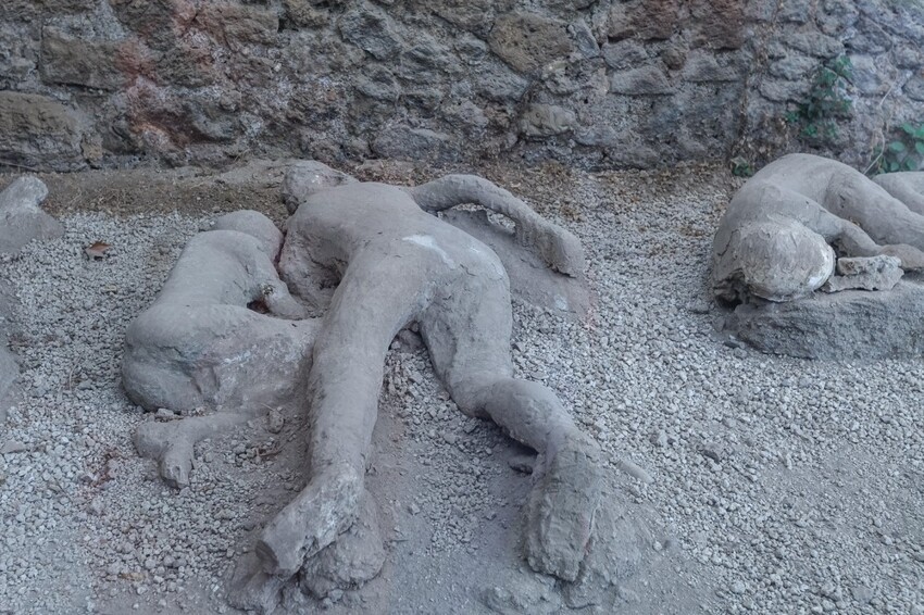 Застывшие во времени: исследователи установили, как на самом деле умерли жители Помпей