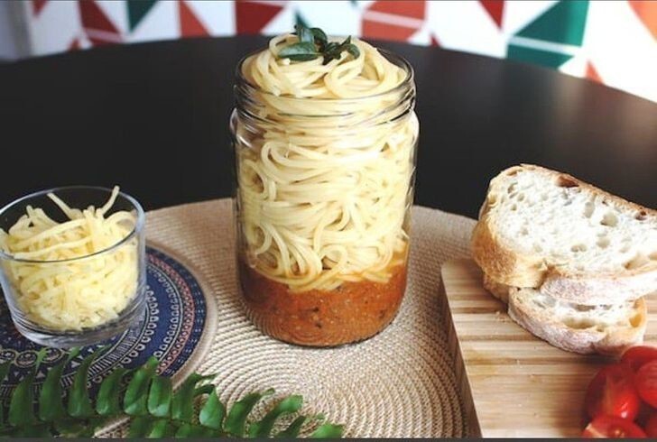 6. Чтобы добраться до соуса, вам придется сначала съесть спагетти без него