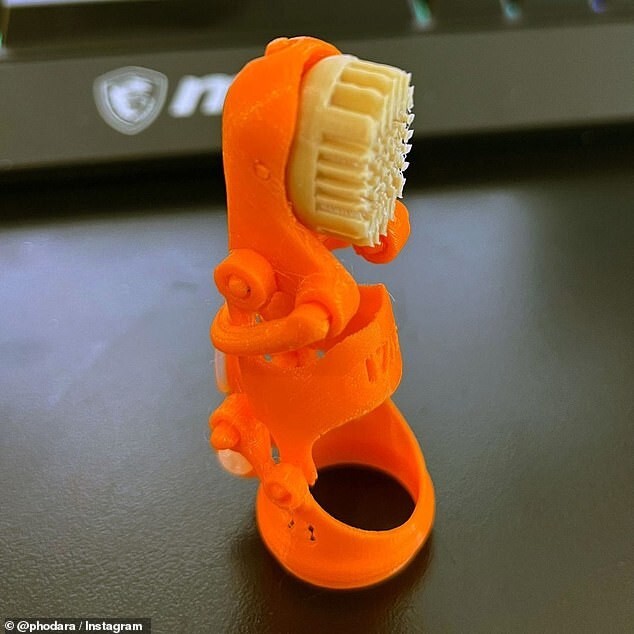 Мужчине, отрезавшему себе мизинец, напечатали новый на 3D-принтере