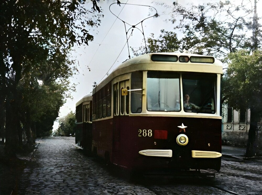 Трамвай на Николаевской улице, 1963 год.