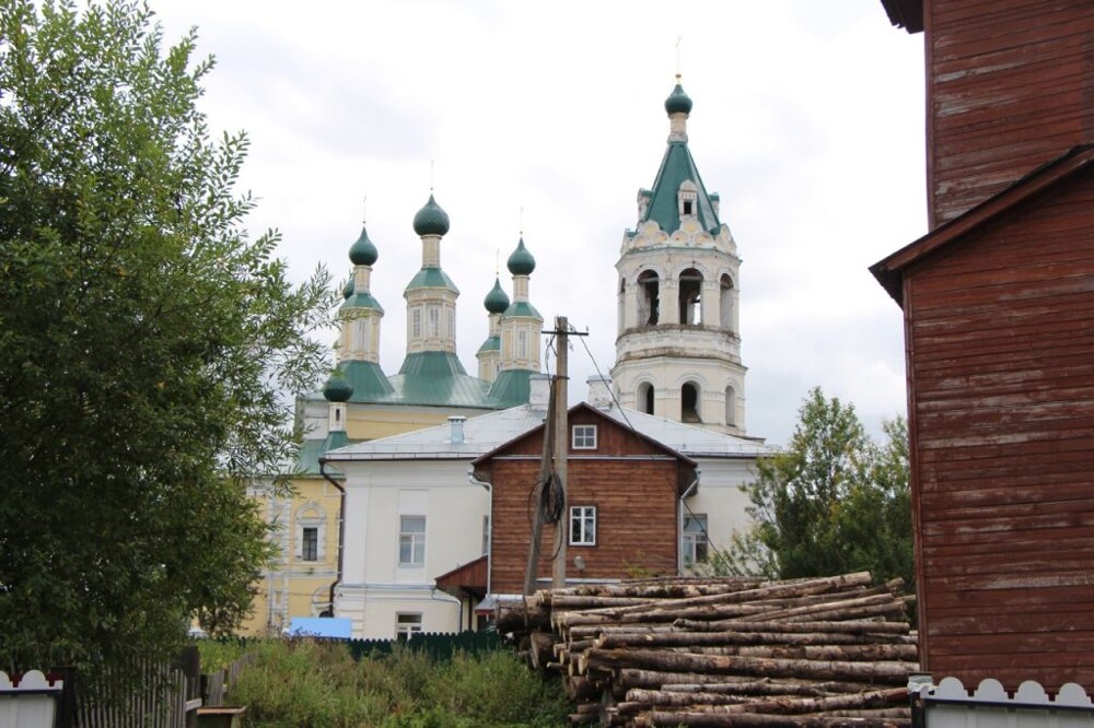 Старинный город в Костромской области