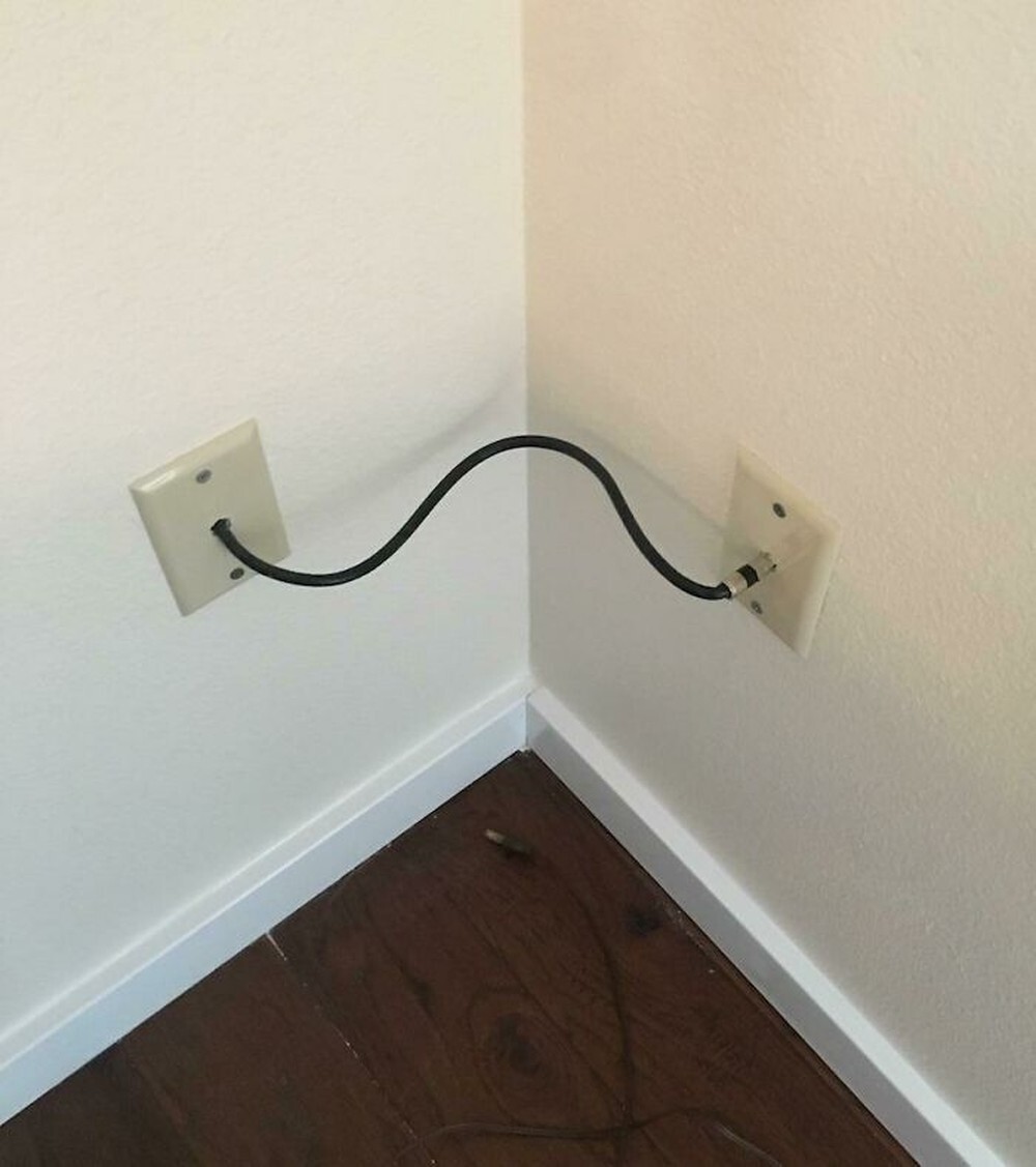 3. «Приехал Xfinity и проложил кабель в новой комнате. Вот как они это сделали»