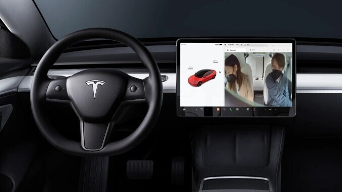 Cотрудники Tesla делились друг с другом приватными записями автовладельцев