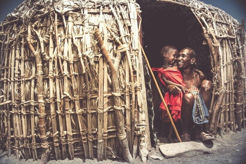 11 фото о том, как живет народ нилотов в Кении
