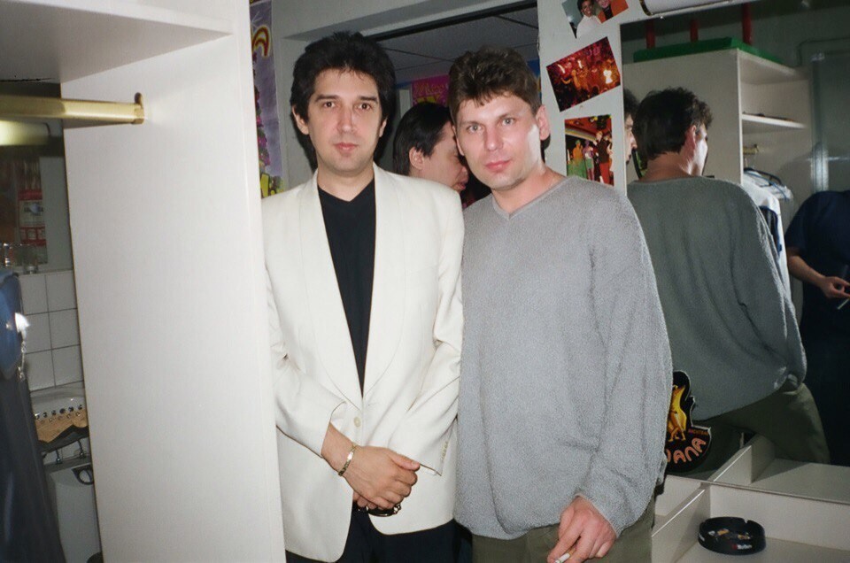 Юра Хой и Кай Метов на гастролях по Германии, 2000 год.