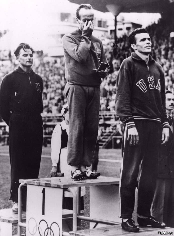 В 1952 году на Олимпиаде в Хельсинки легкоатлет из Люксембурга Жози Бартель с...