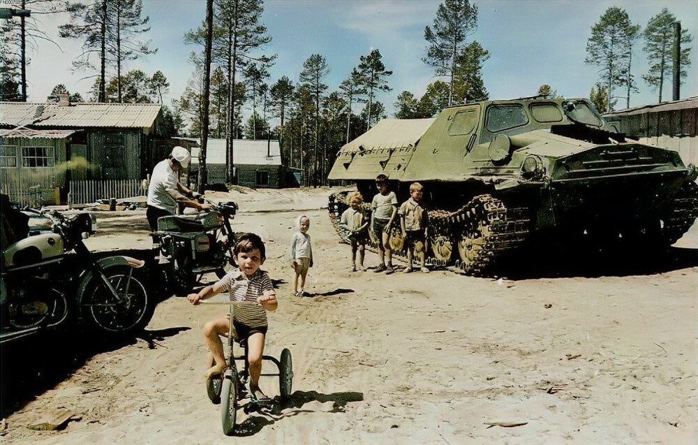 Новоселы. Здесь будет город Северобайкальск, 1977 год.