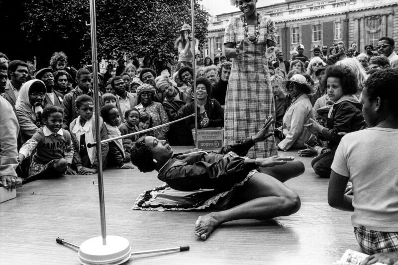 Соревнования по лимбо на Брикстонском фестивале. Великобритания. 1974 год