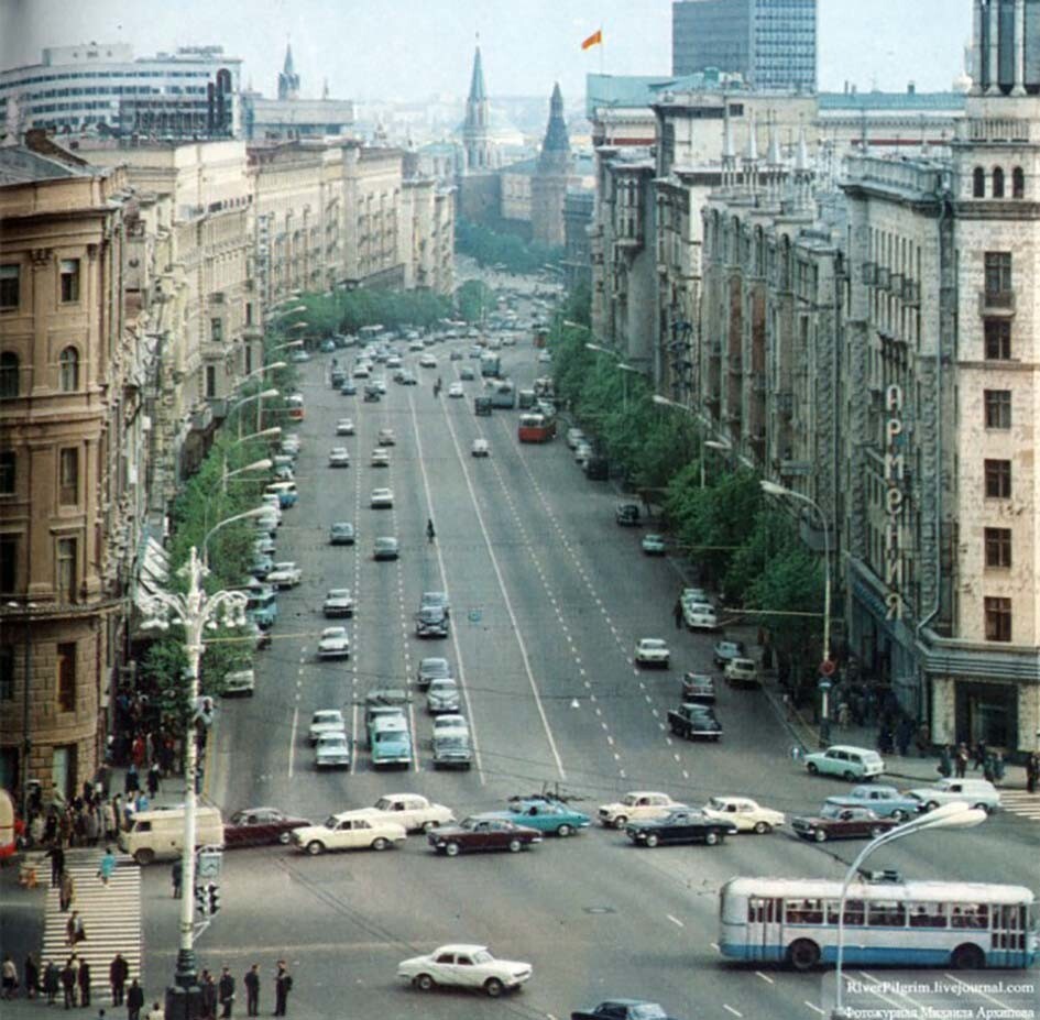 Улица Горького , Москва