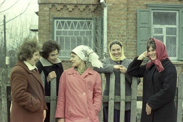 Сельские жительницы, 1966 год 