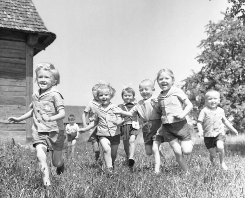 Юные сельчане, 1964 год