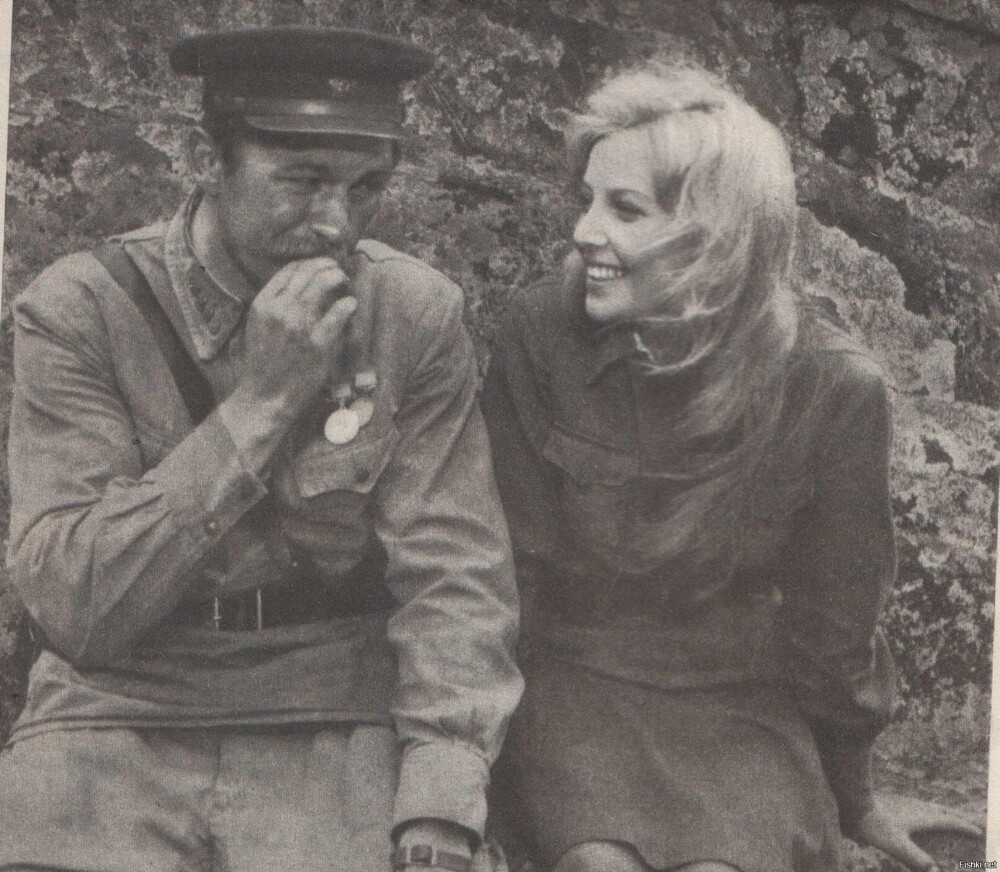 Андрей Мартынов и Ольга Остроумова на съёмках "А зори здесь тихие"… 1972 год
