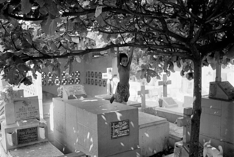 На кладбище в Маниле живёт 6000 человек