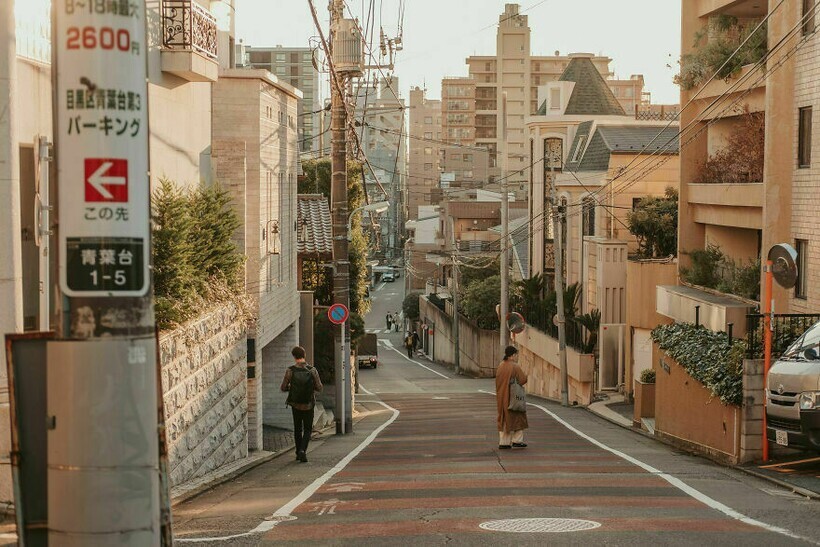 14 удивительных фото о том, как в Токио соединились современность и традиции