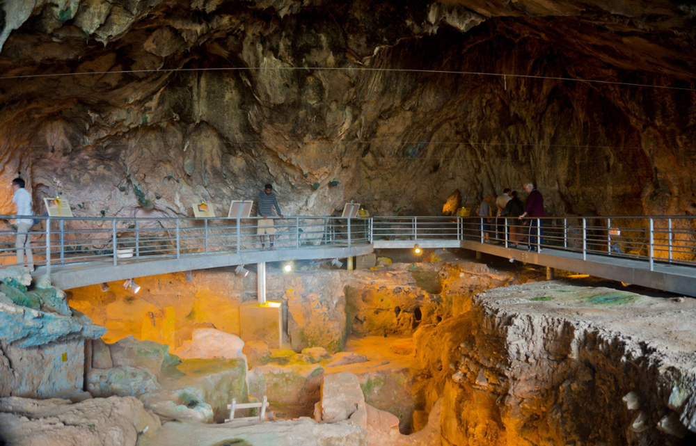 Теопетра: 130 000 лет человеческой истории в одной маленькой пещере