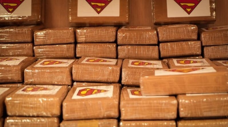 Как "кокаиновые подлодки" везут наркотики из Латинской Америки в Европу