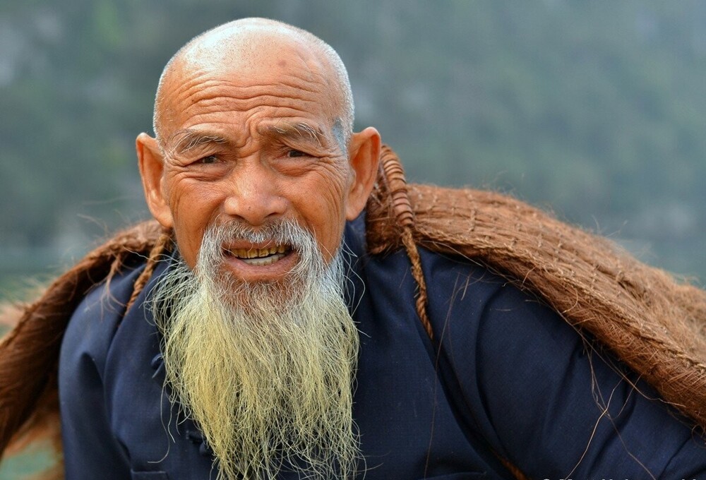 Где живут самые волосатые мужчины, и почему у азиатов напротив почти нет волос