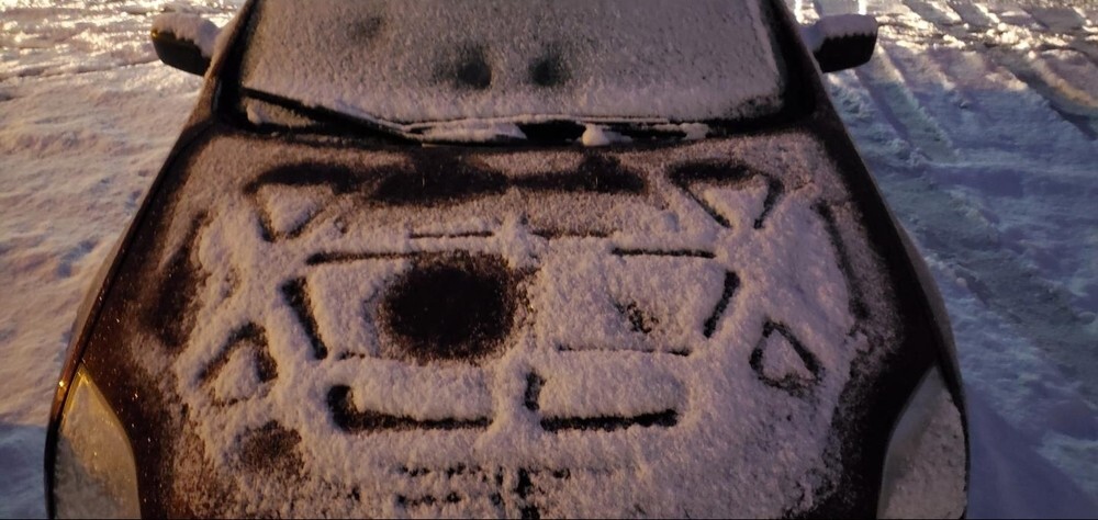22. «Как растаял снег на капоте моей машины»