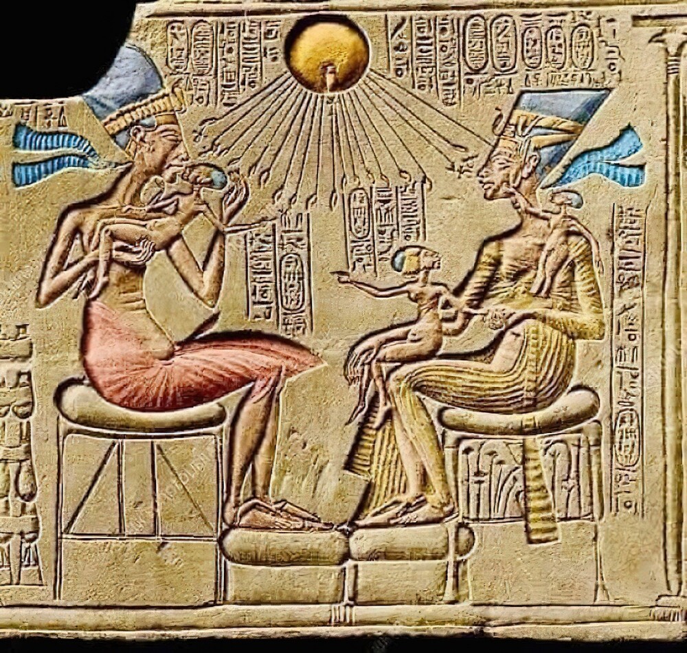 3. Надписи, которые Эхнатон оставил для своей жены Нефертити на стенах храмов Амарны